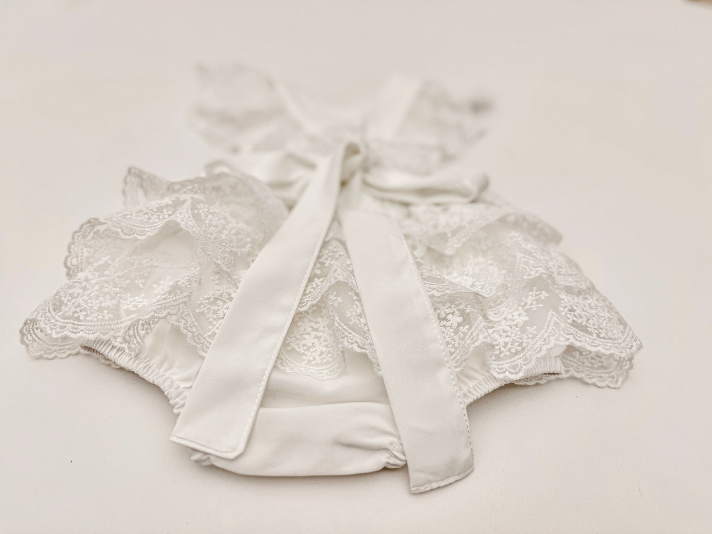 WHITE LACE ROMPER