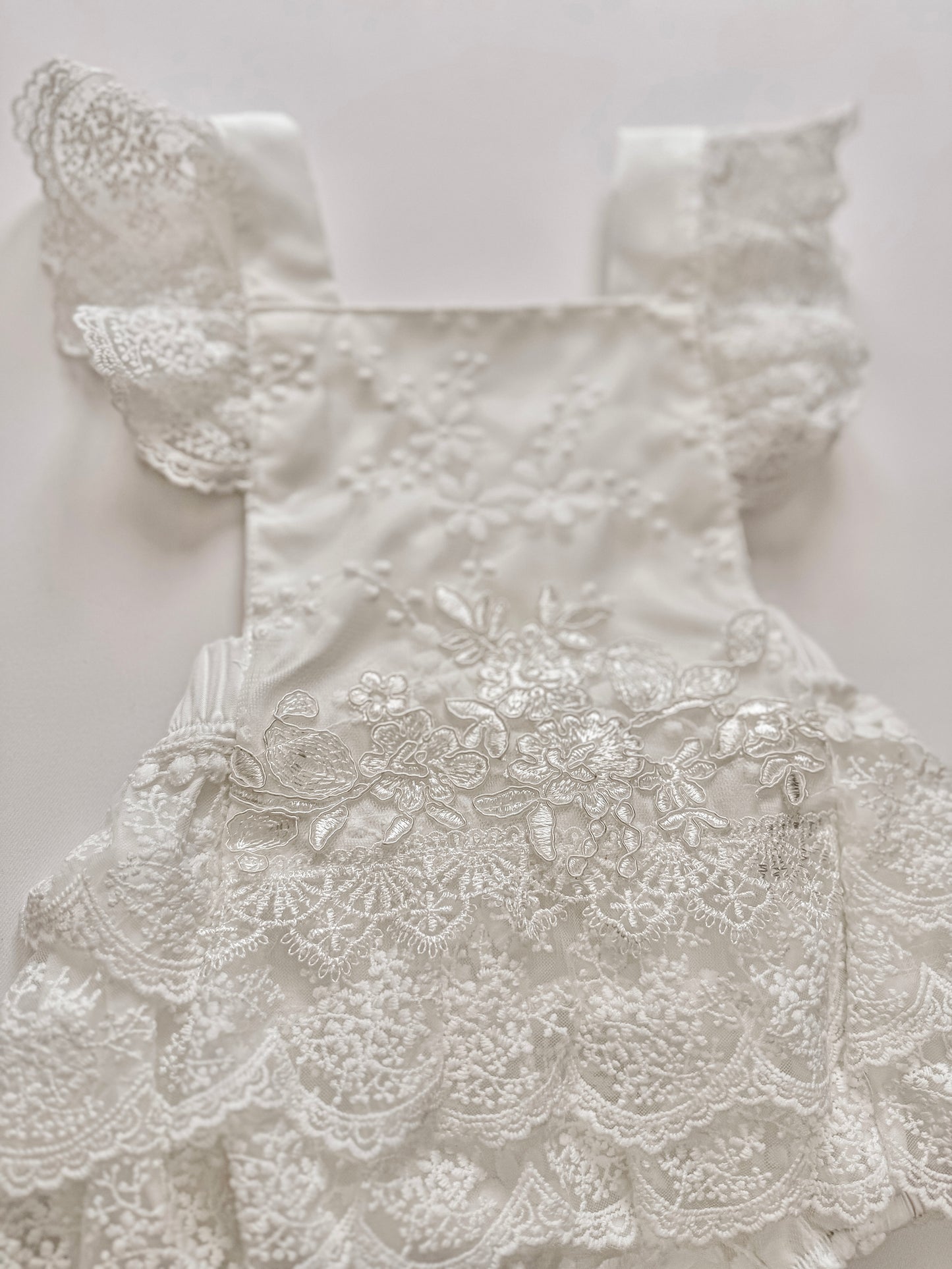 WHITE LACE ROMPER